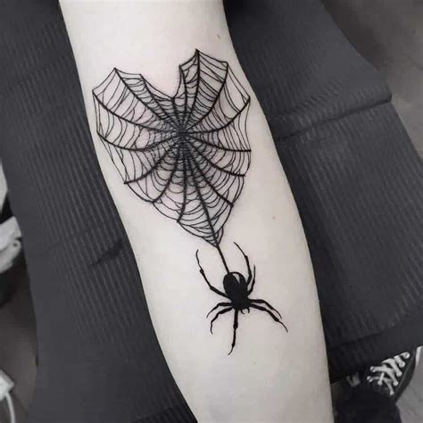 araña tatuaje|92 Tatuajes de arañas y telarañas (Con su。